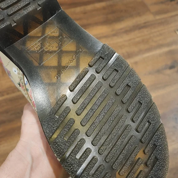 Doc Martens floral combat boot - Picture 5 of 7